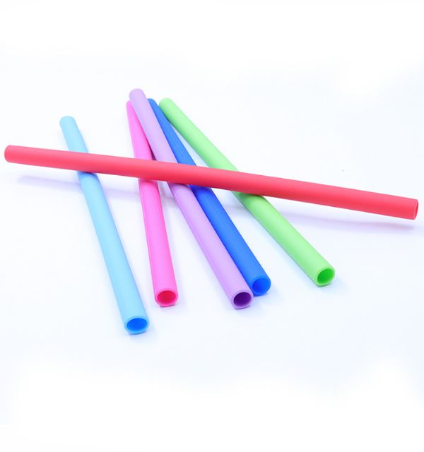 硅膠制品廠選外地的好不好？