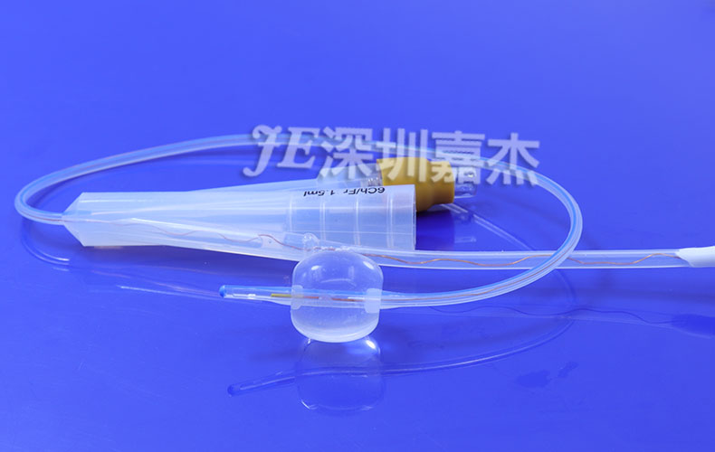 貓咪使用動物導(dǎo)尿管需要注意的事項(xiàng)