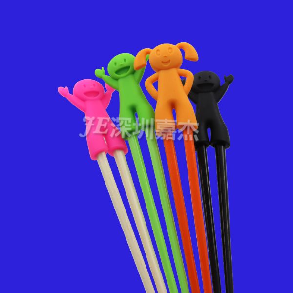 木質筷子容易滋生細菌，不如嘗試下硅膠筷子！