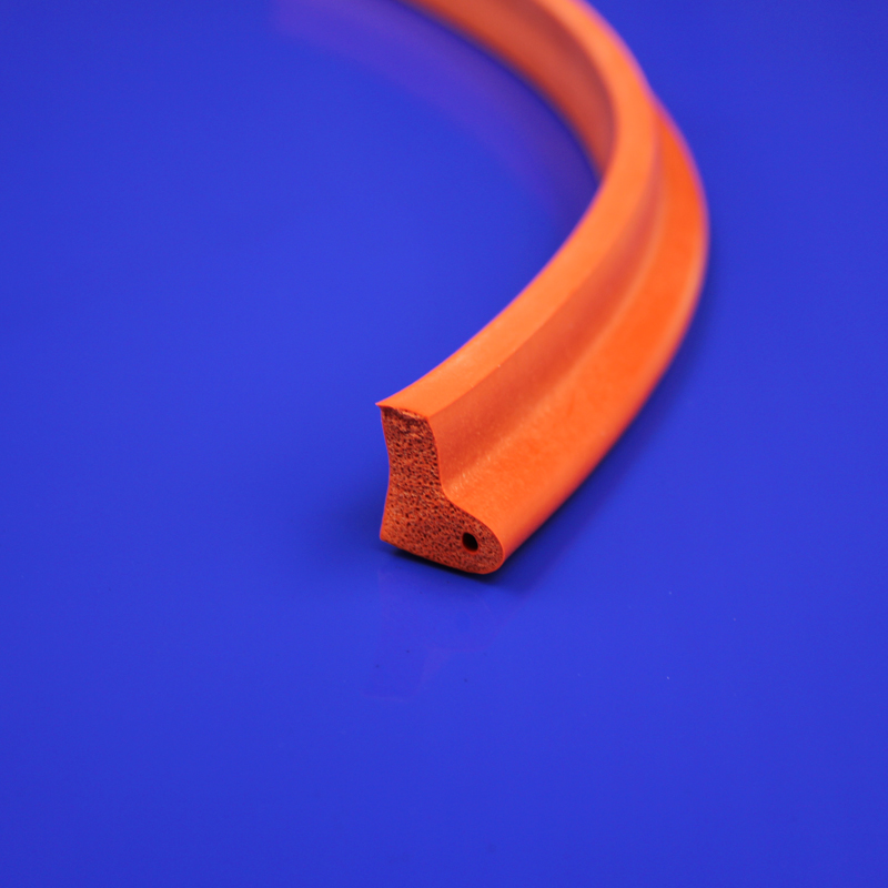 硅膠密封條在汽車行業(yè)里是一個(gè)什么角色？