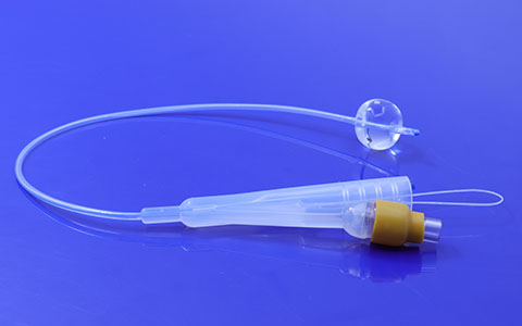 狗狗使用導(dǎo)尿管需要怎么操作？