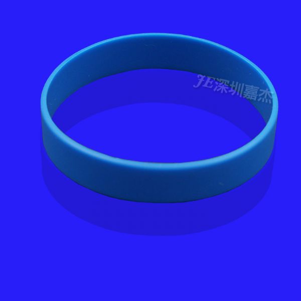 帶硅膠手環(huán)有什么其他含義嗎？