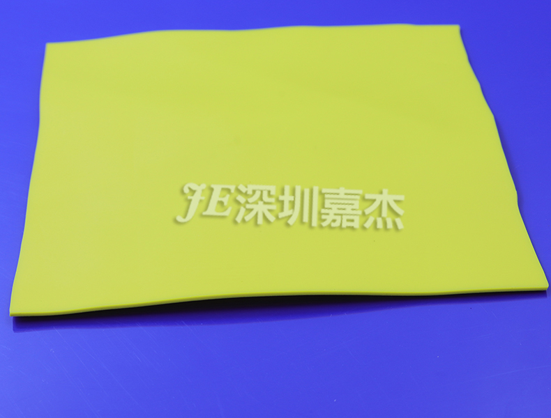 硅膠導熱墊片怎么安裝？