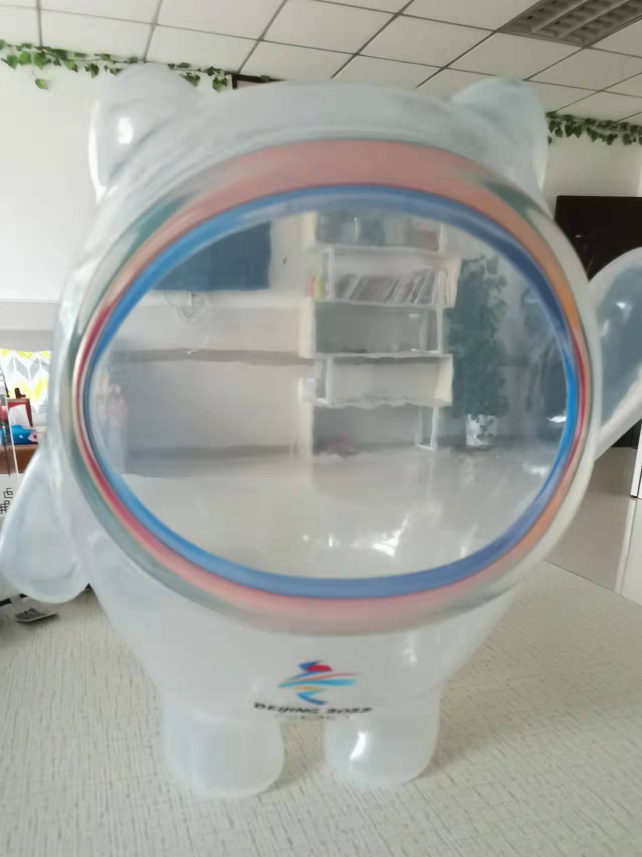 冰墩墩的硅膠外殼黃變是正?，F(xiàn)象嗎？